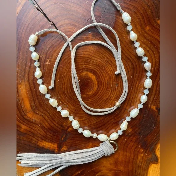 Natural Freshwater Pearl Necklace - Picture 3 of 12